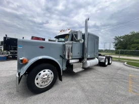 1993 Peterbilt 379 – New Engine