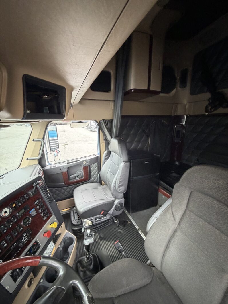 
								2017 Freightliner Coronado full									