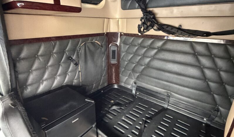 
								2017 Freightliner Coronado full									