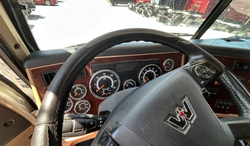 
								2018 WESTERN STAR 5700XE full									