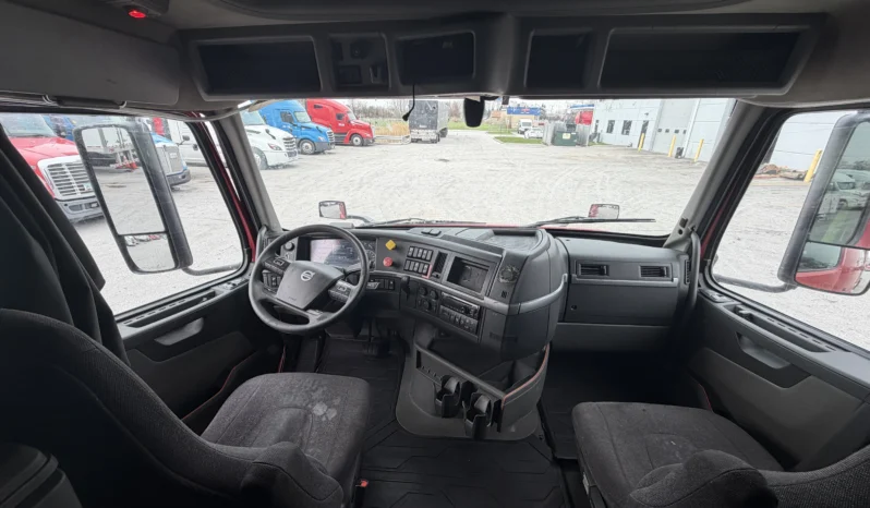 
								2019 VOLVO VNL740 full									