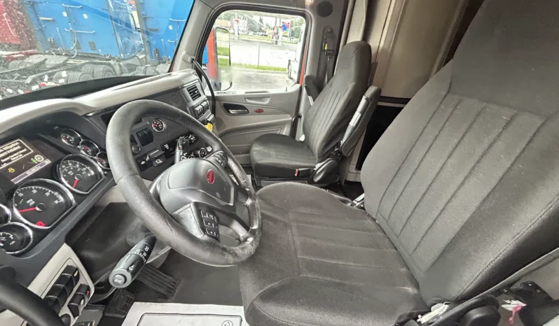 
								2020 PETERBILT 579 full									