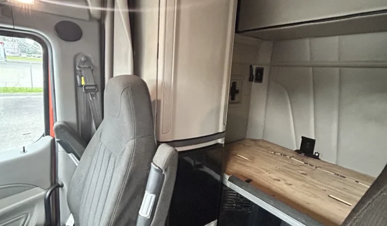 
								2020 PETERBILT 579 full									