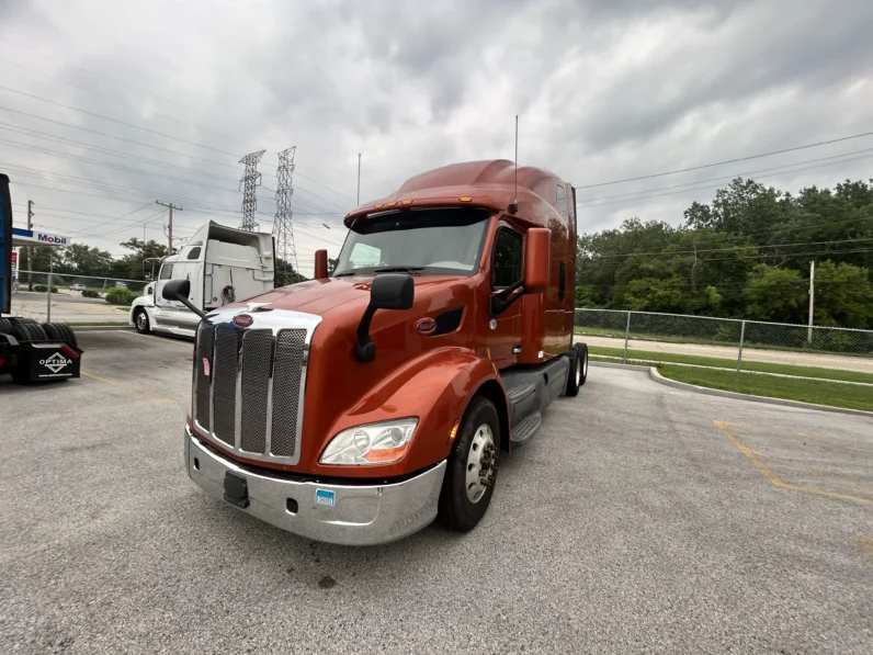 
								2020 PETERBILT 579 full									