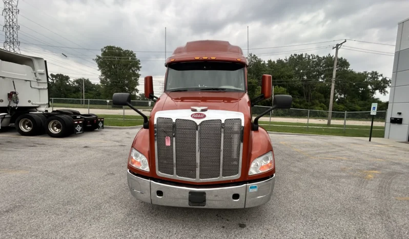 
								2020 PETERBILT 579 full									
