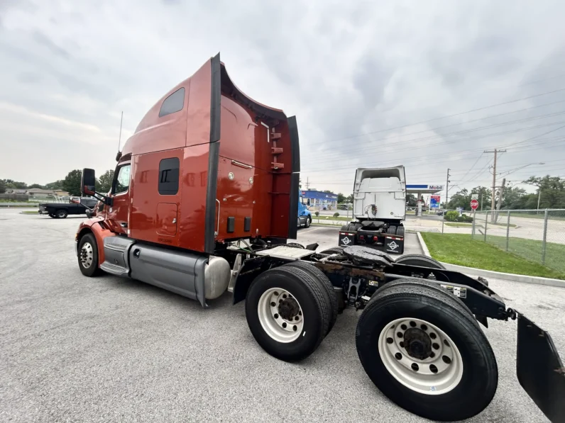 
								2020 PETERBILT 579 full									