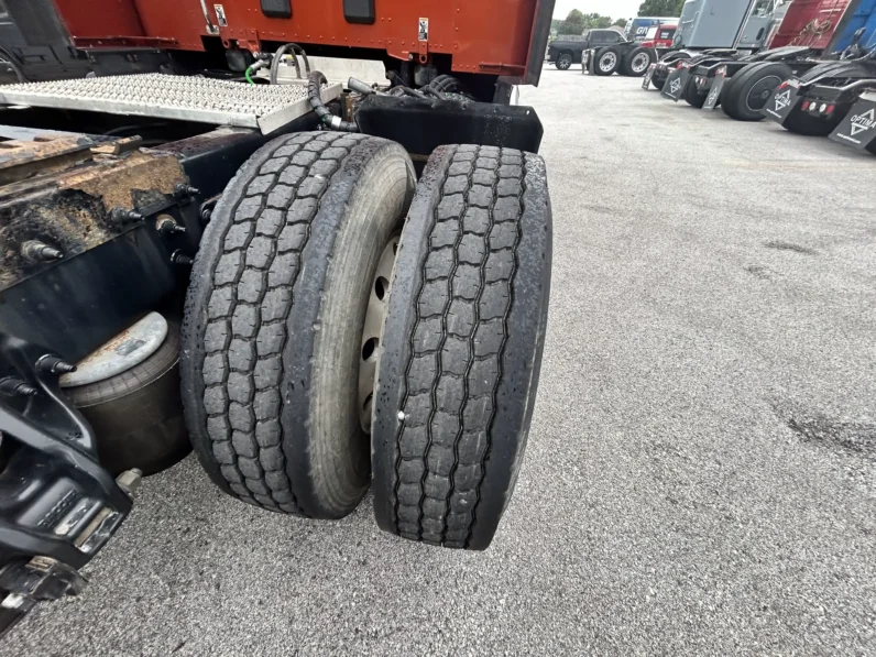 
								2020 PETERBILT 579 full									