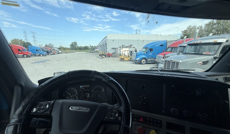 
								2019 FREIGHTLINER CASCADIA 126 full									