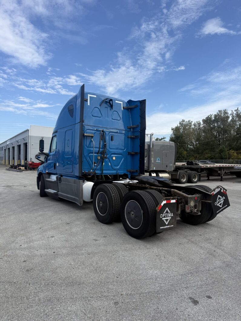 
								2019 FREIGHTLINER CASCADIA 126 full									
