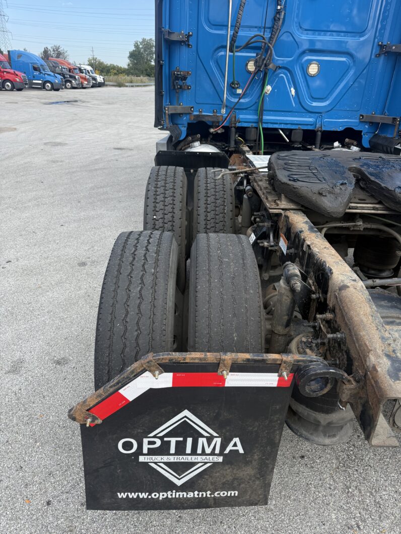 
								2019 FREIGHTLINER CASCADIA 126 full									