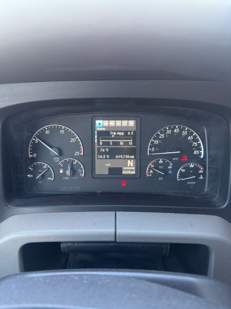 
								2020 FREIGHTLINER CASCADIA 126 full									