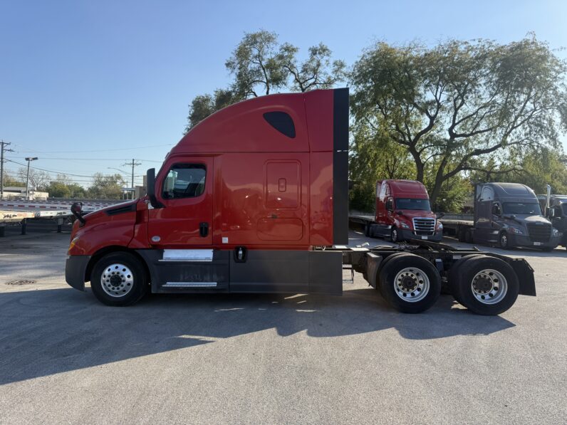 
								2020 FREIGHTLINER CASCADIA 126 full									