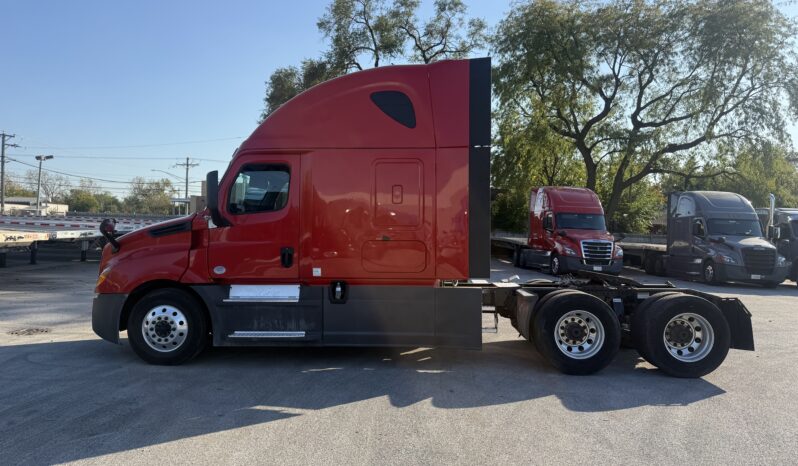 
								2020 FREIGHTLINER CASCADIA 126 full									