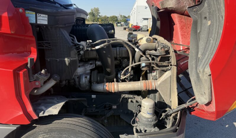 
								2020 FREIGHTLINER CASCADIA 126 full									