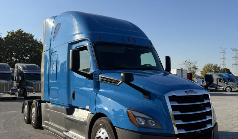 
								2020 FREIGHTLINER CASCADIA 126 full									