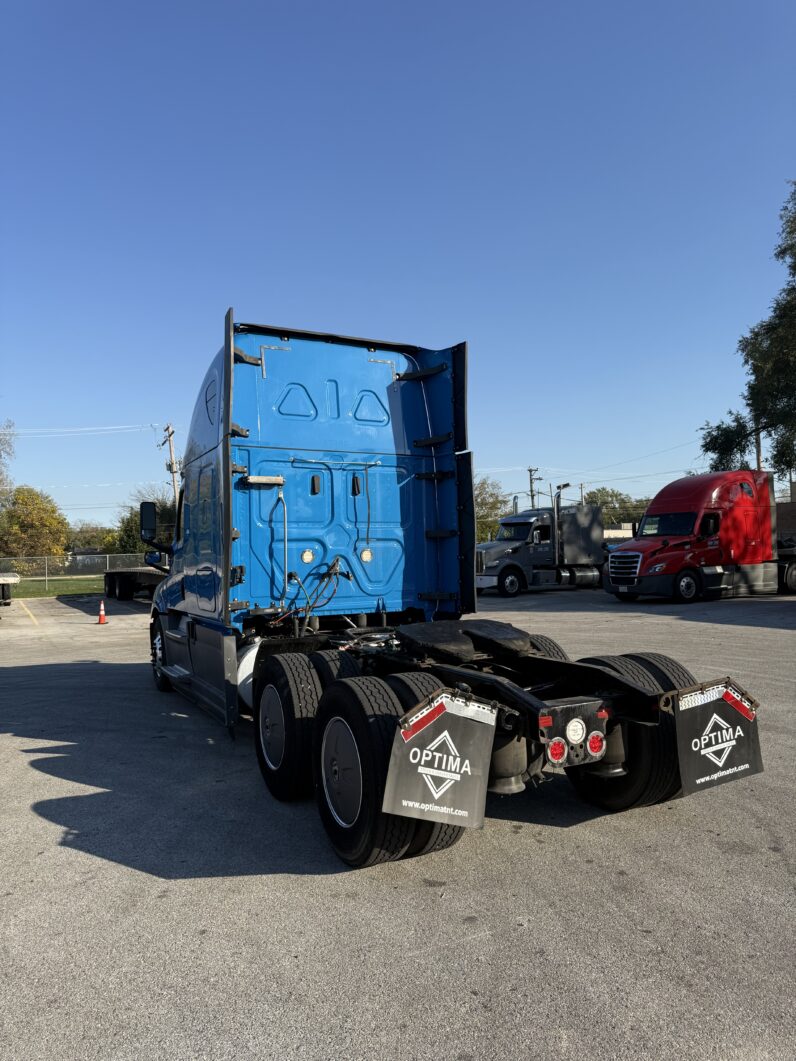 
								2020 FREIGHTLINER CASCADIA 126 full									