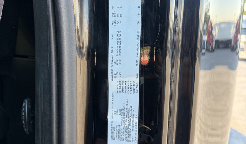 
								2020 FREIGHTLINER CASCADIA 126 full									