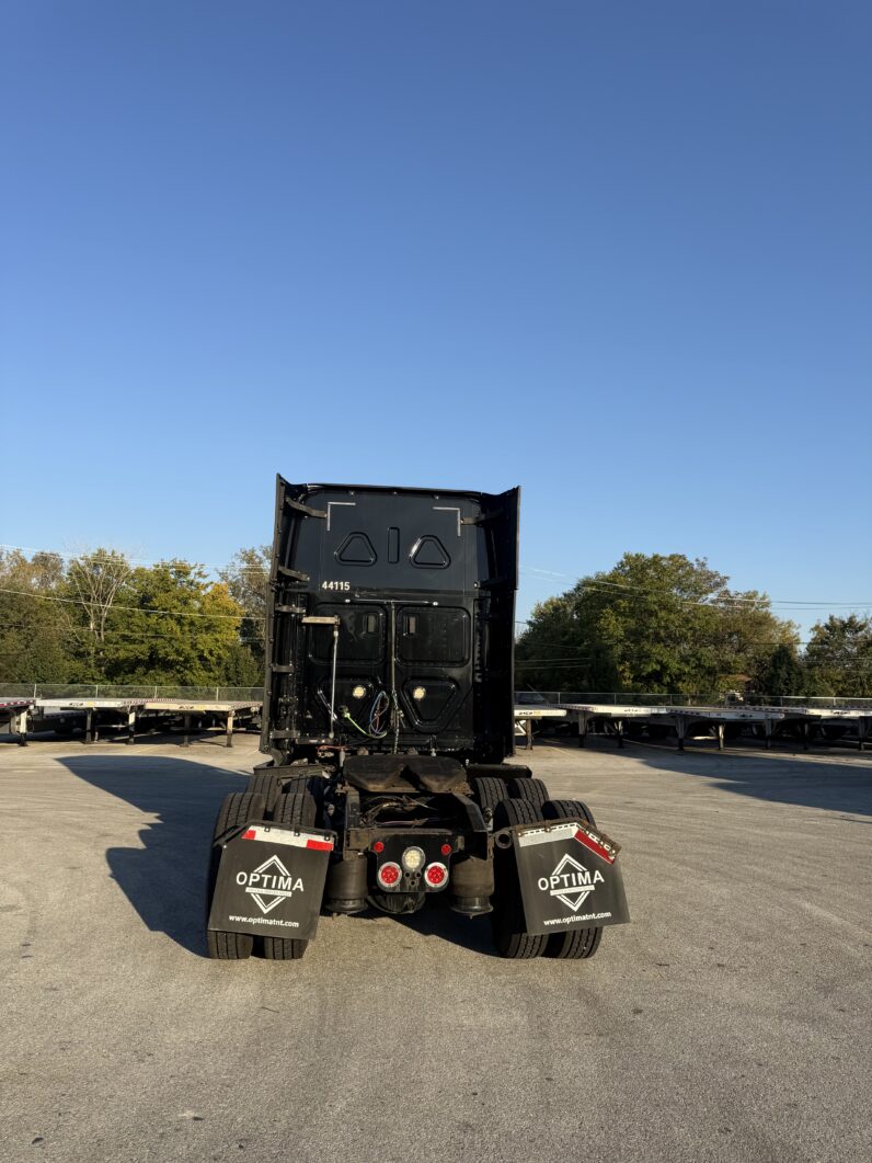 
								2020 FREIGHTLINER CASCADIA 126 full									