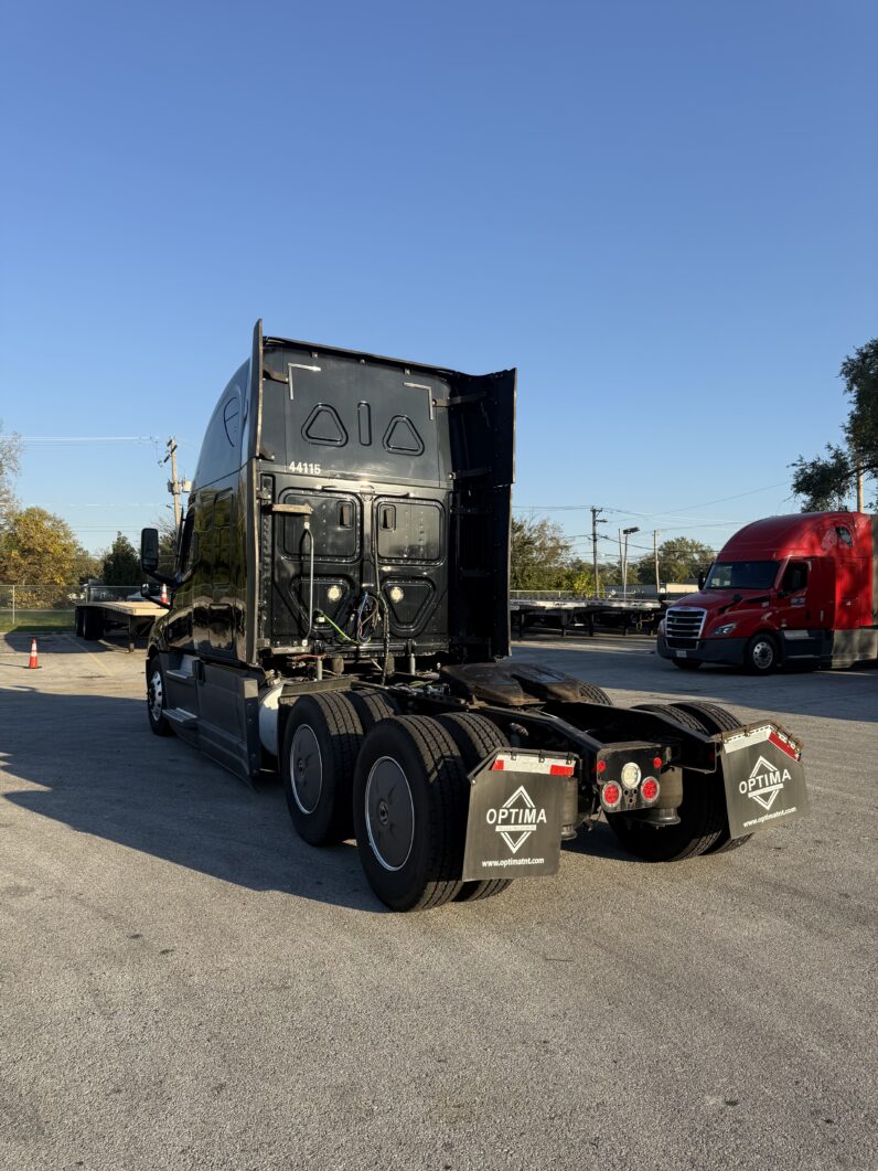 
								2020 FREIGHTLINER CASCADIA 126 full									